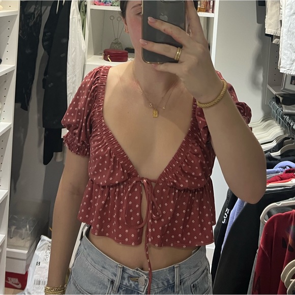 Urban Top - Picture 2 of 3